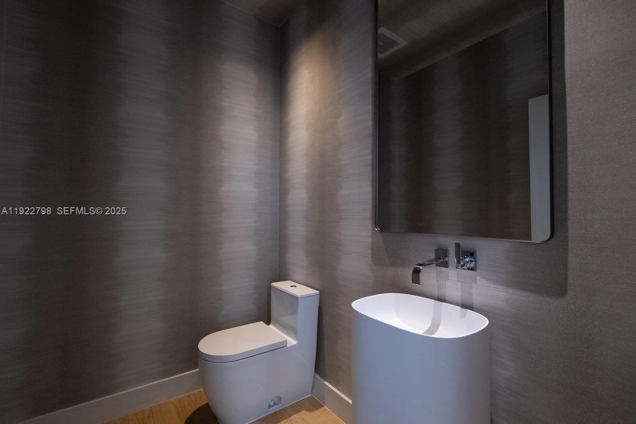 465 Brickell Ave 5701 Property Photo 15