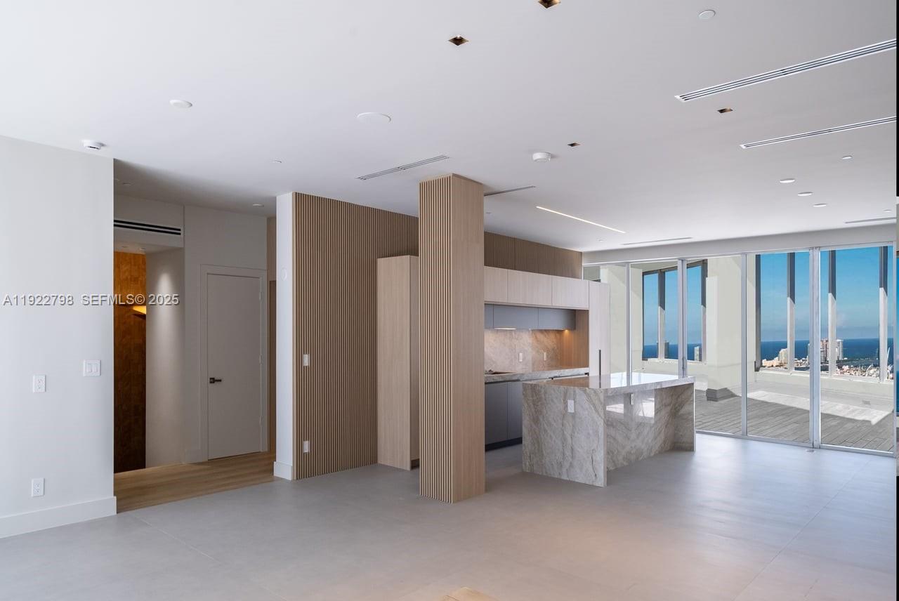 465 Brickell Ave 5701 Property Photo 18