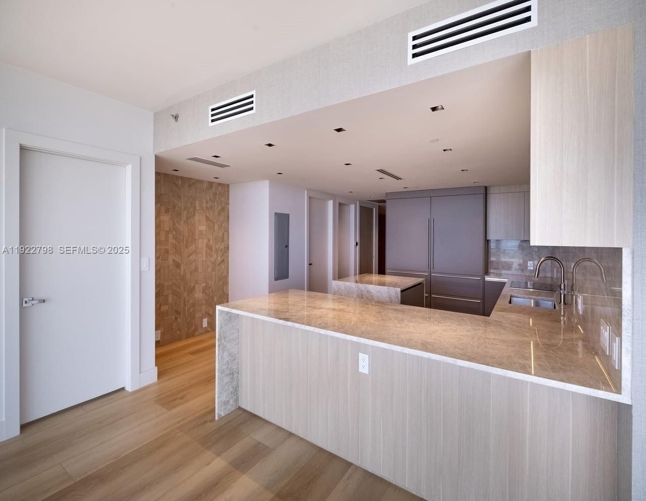 465 Brickell Ave 5701 Property Photo 33