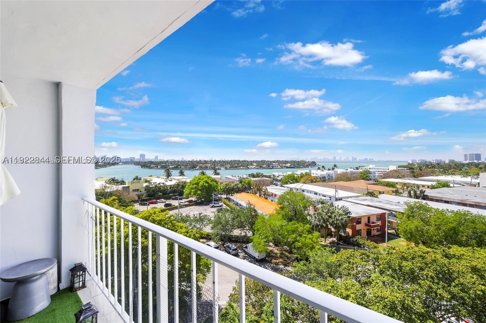 6900 Bay Dr 7A Property Photo 1