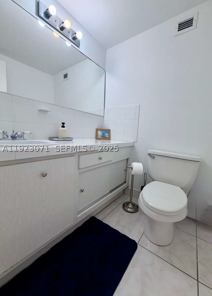 100 Lincoln Rd 541 Property Photo 14
