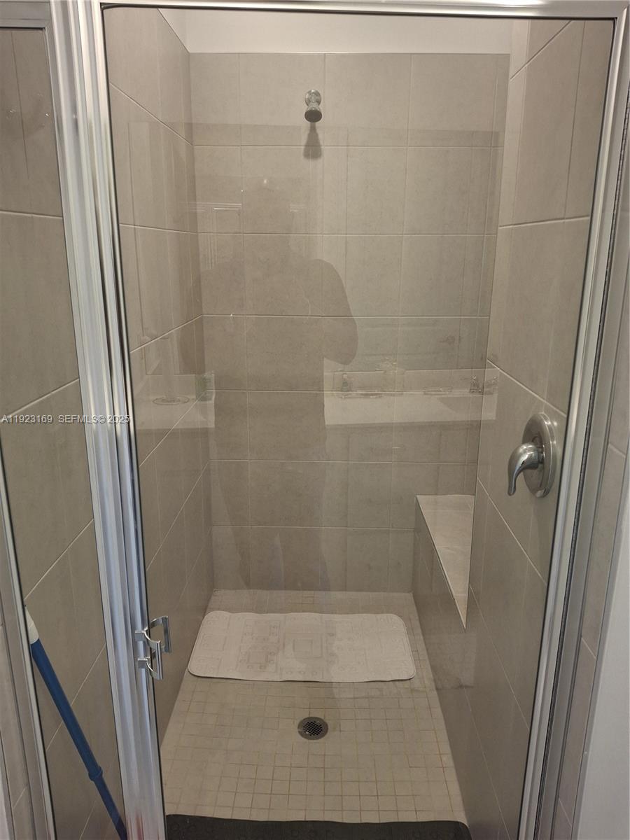1887 Cerulean Dr Property Photo 6