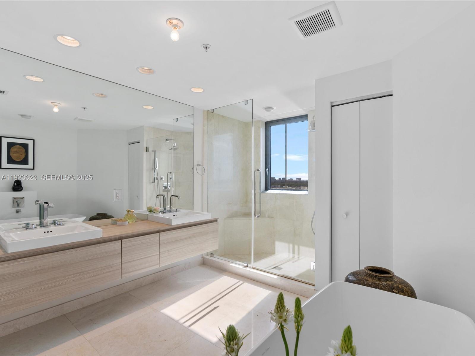 17111 Biscayne Blvd 1104 Property Photo 13