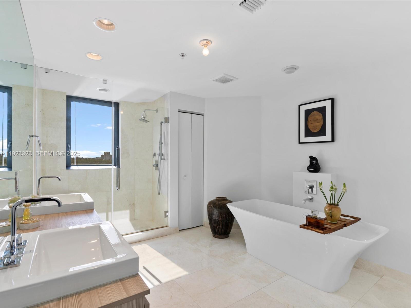 17111 Biscayne Blvd 1104 Property Photo 14
