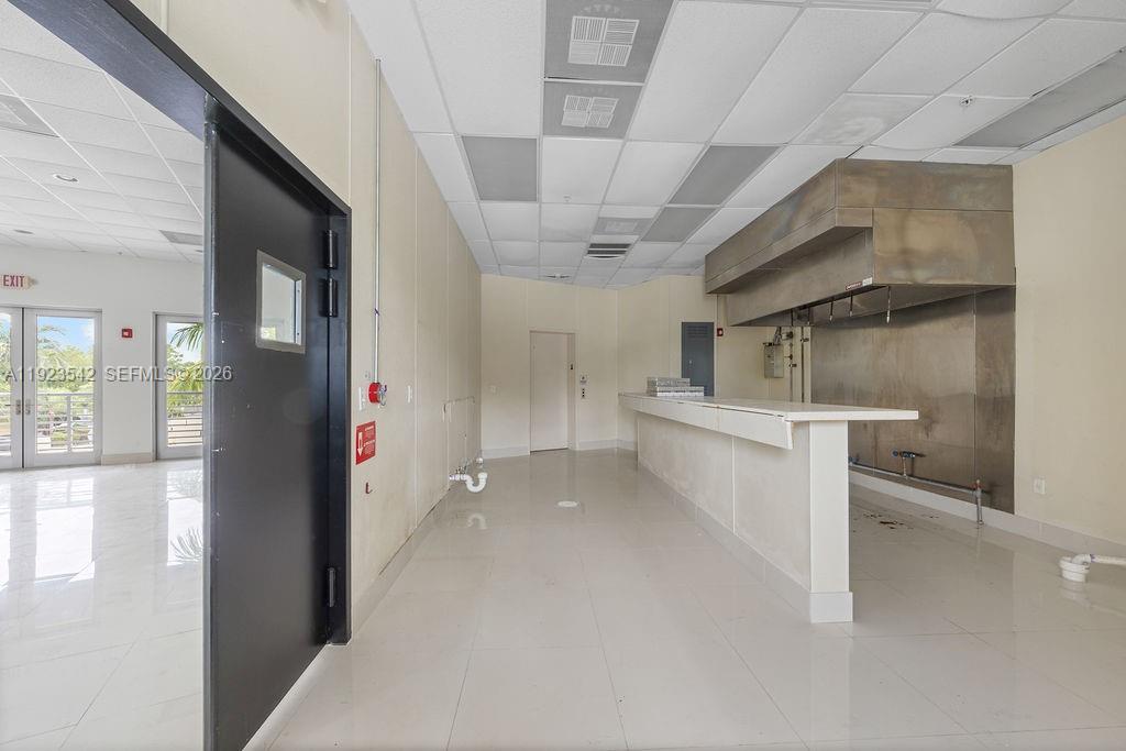 2500 Wilton Dr Property Photo 39