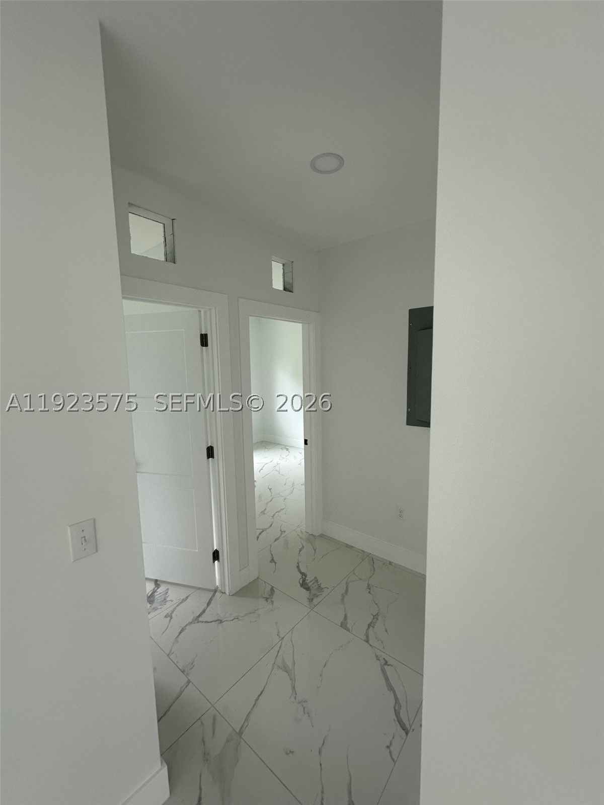 580 Sw 10th Ave Property Photo 17