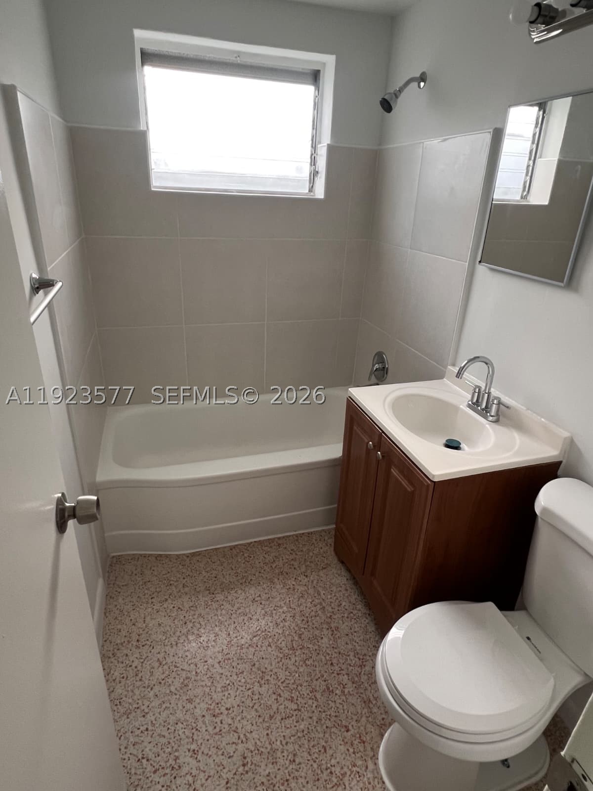 790 81st St Property Photo 2