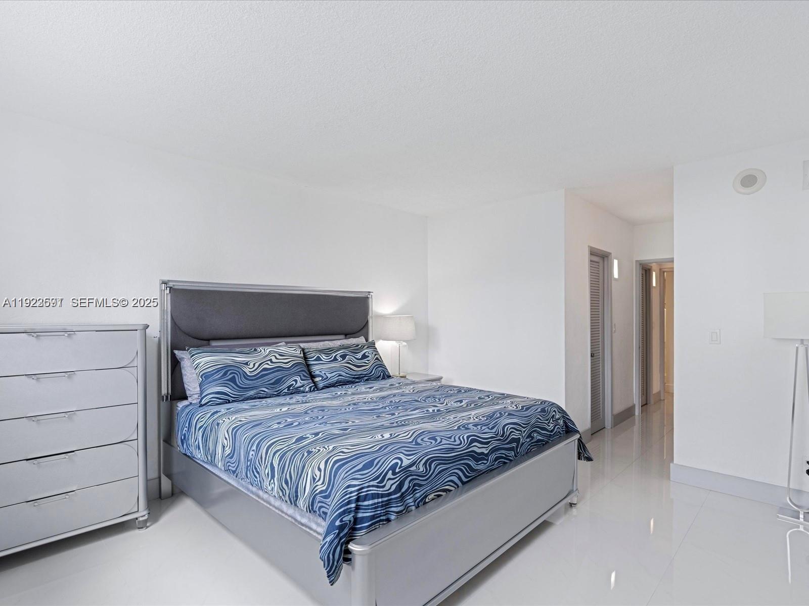 19370 E Collins Ave 625 Property Photo 7