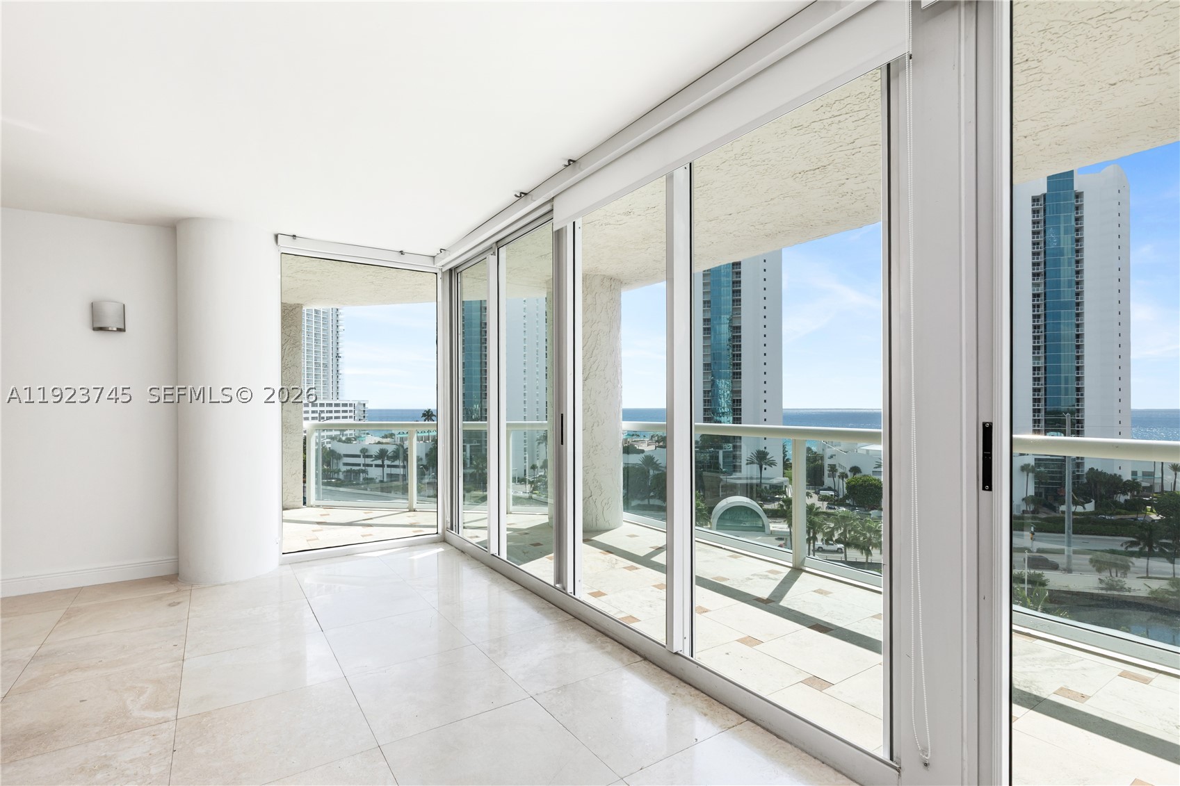 16400 Collins Ave 942 Property Photo 9