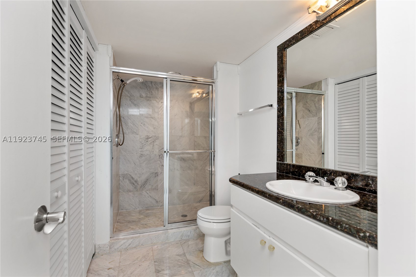 16400 Collins Ave 942 Property Photo 38