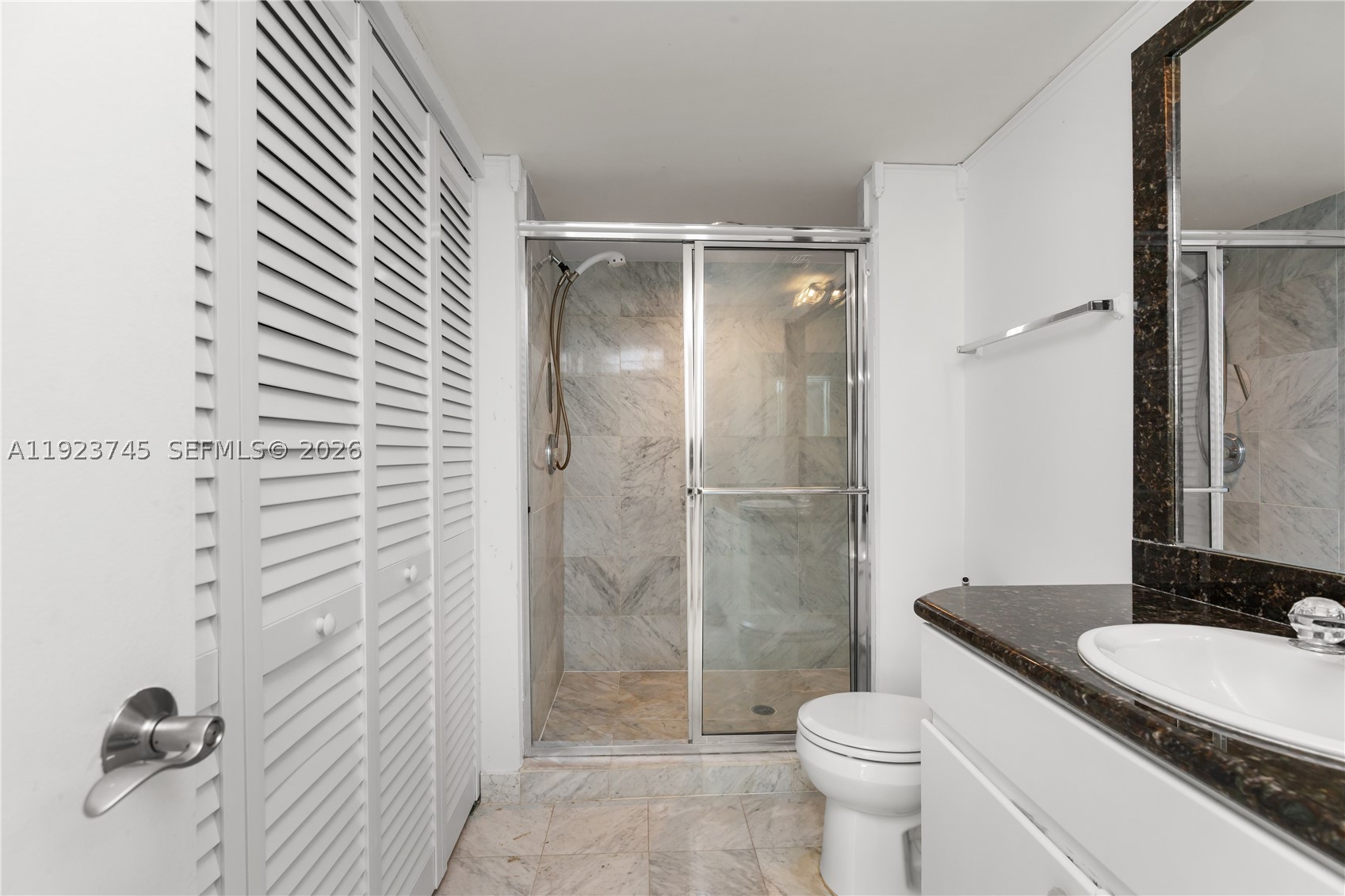 16400 Collins Ave 942 Property Photo 39