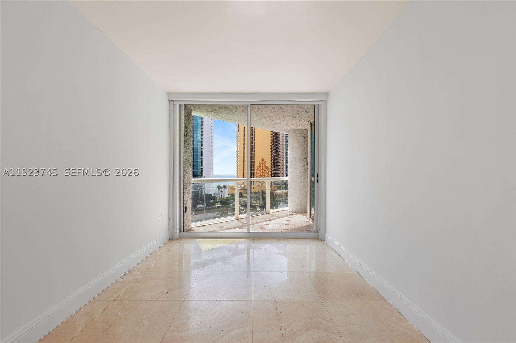 16400 Collins Ave 942 Property Photo 41