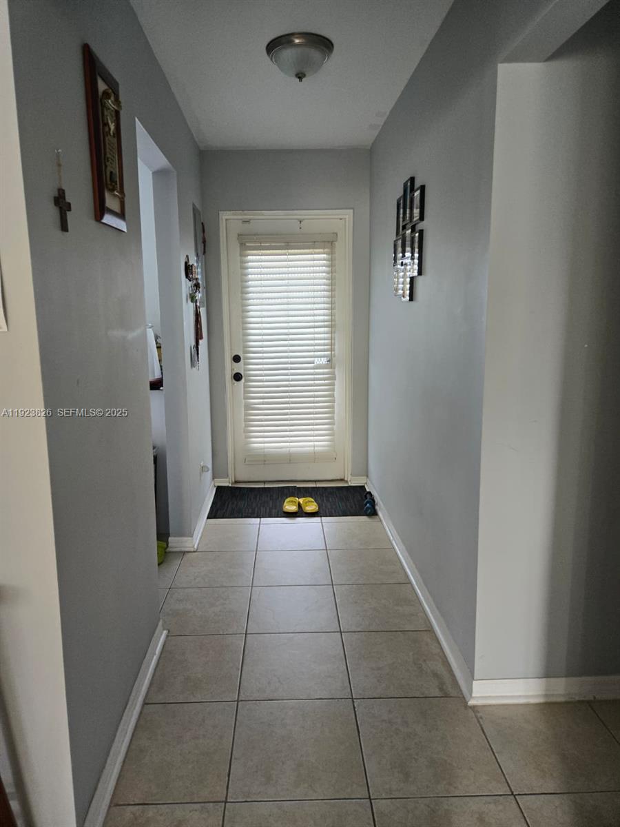 7837 Golf Cir Dr 310 Property Photo 1