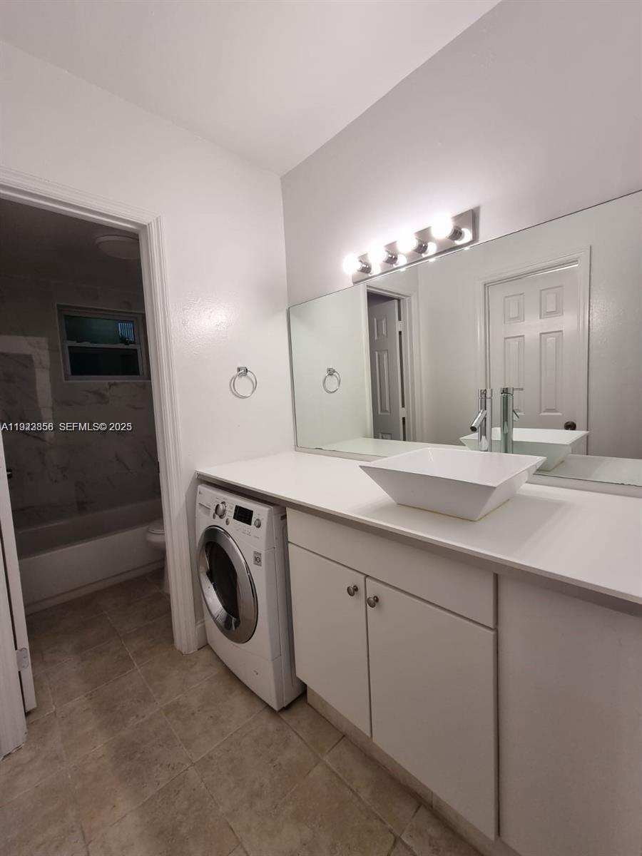 665 Ne 83rd Ter 112 Property Photo 8