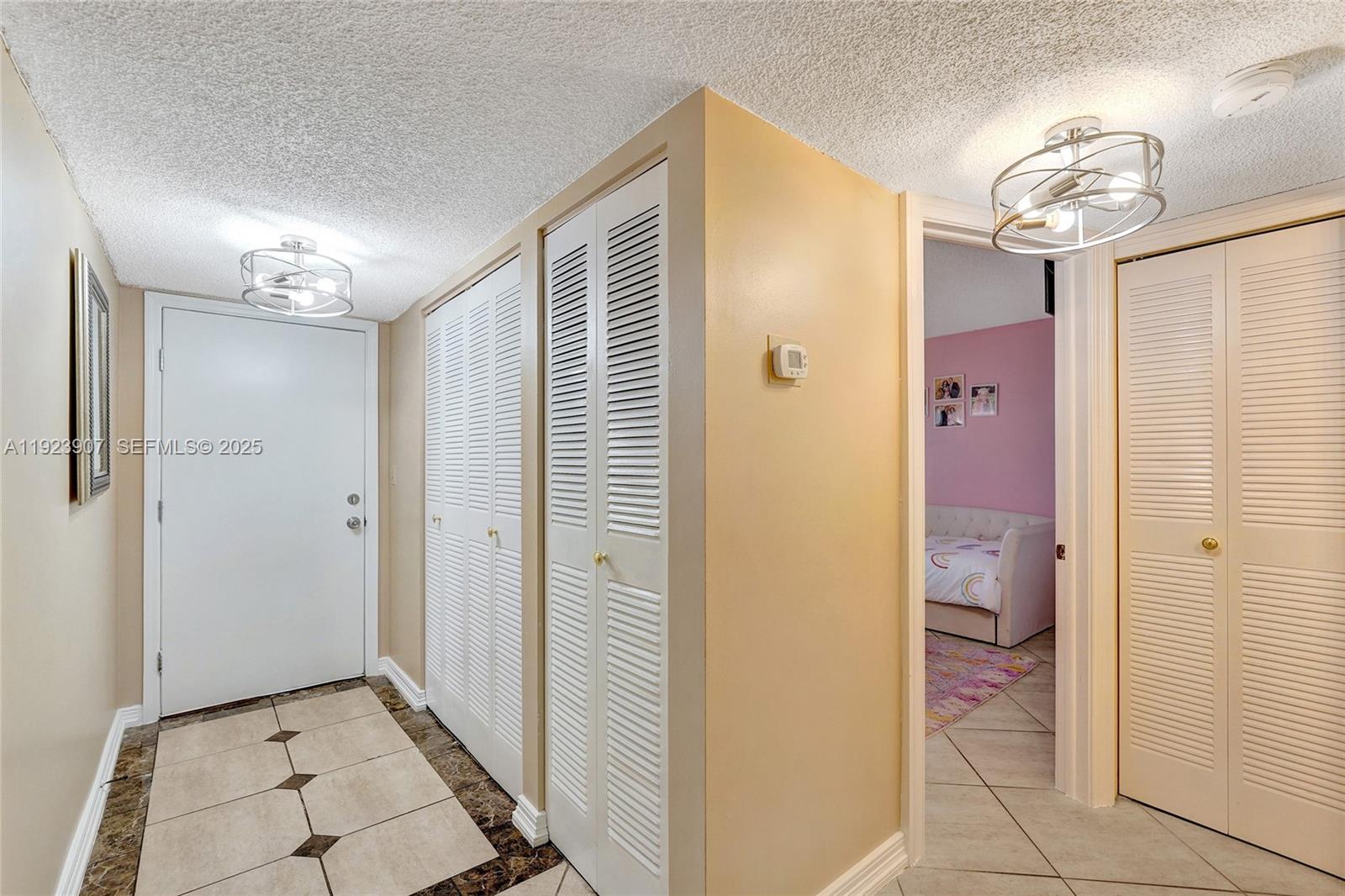 4111 Stirling Rd 502 Property Photo 5