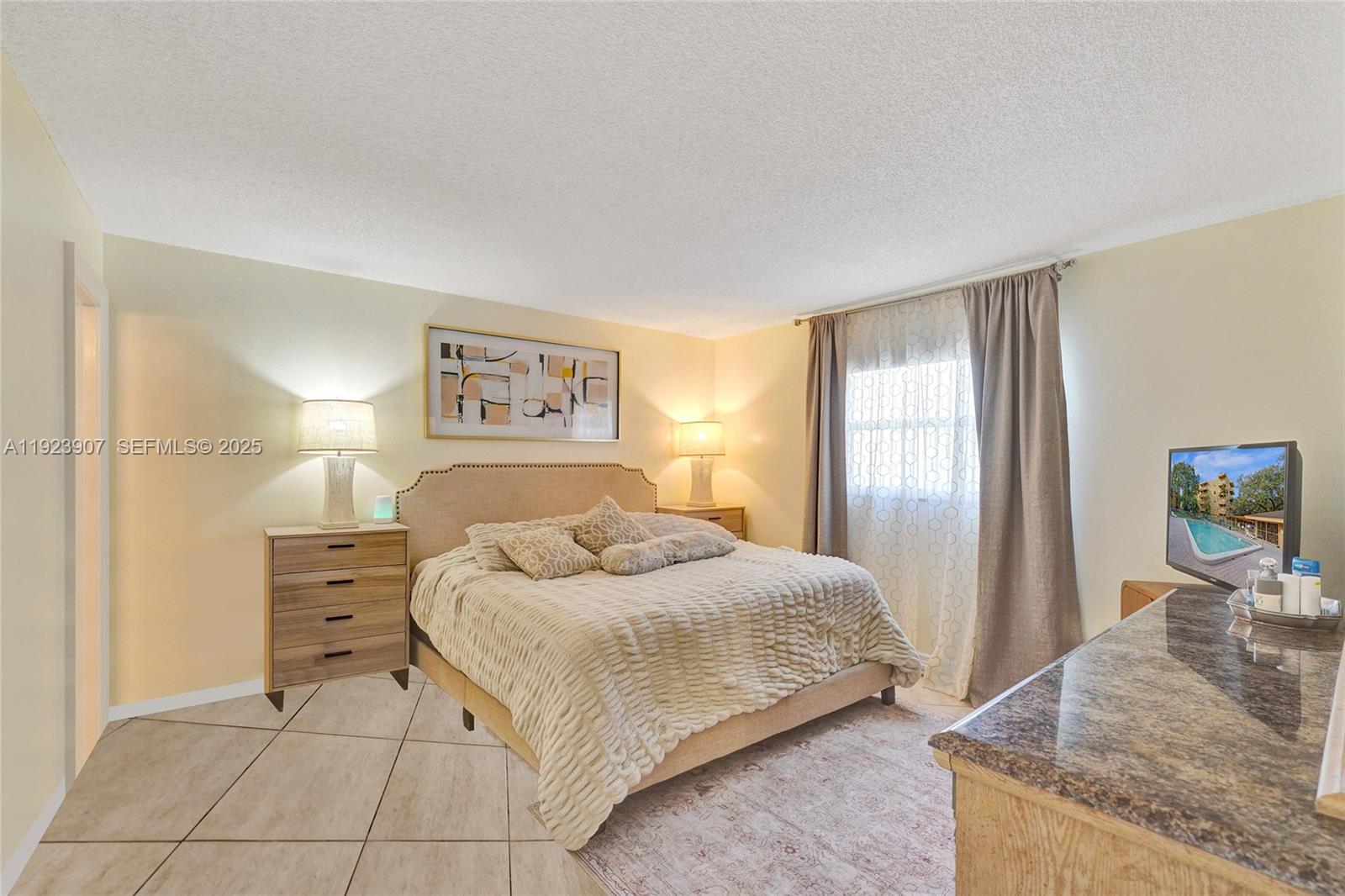 4111 Stirling Rd 502 Property Photo 29