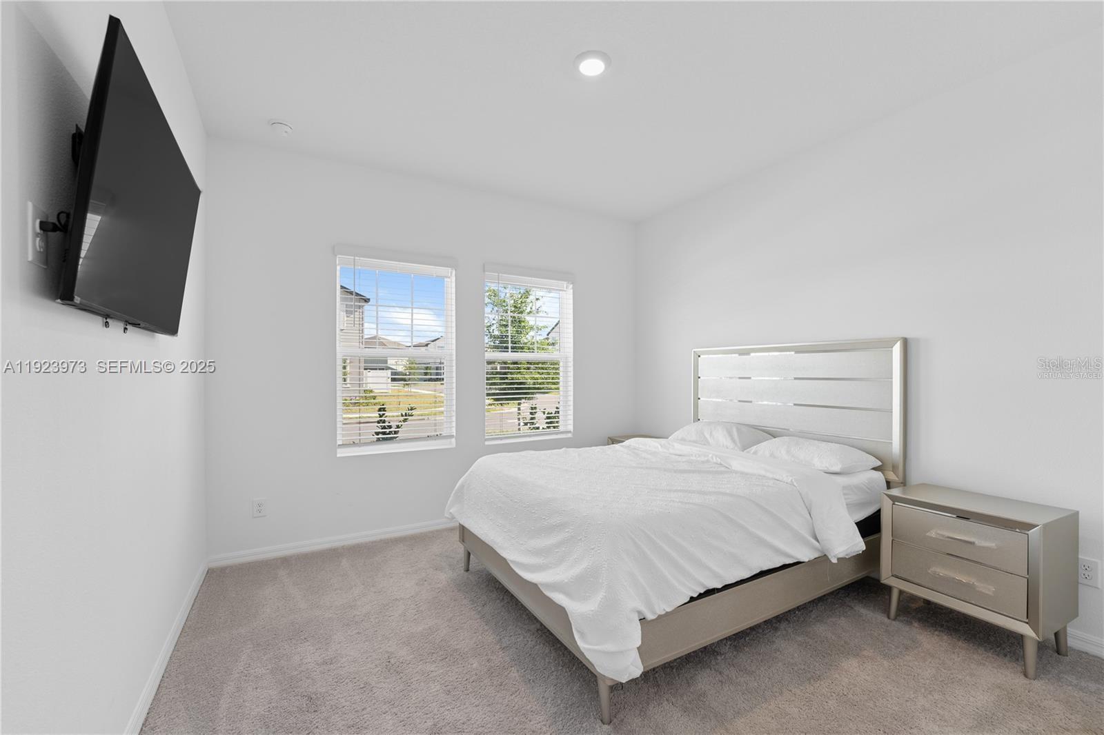 2375 Lancashire St Property Photo 19
