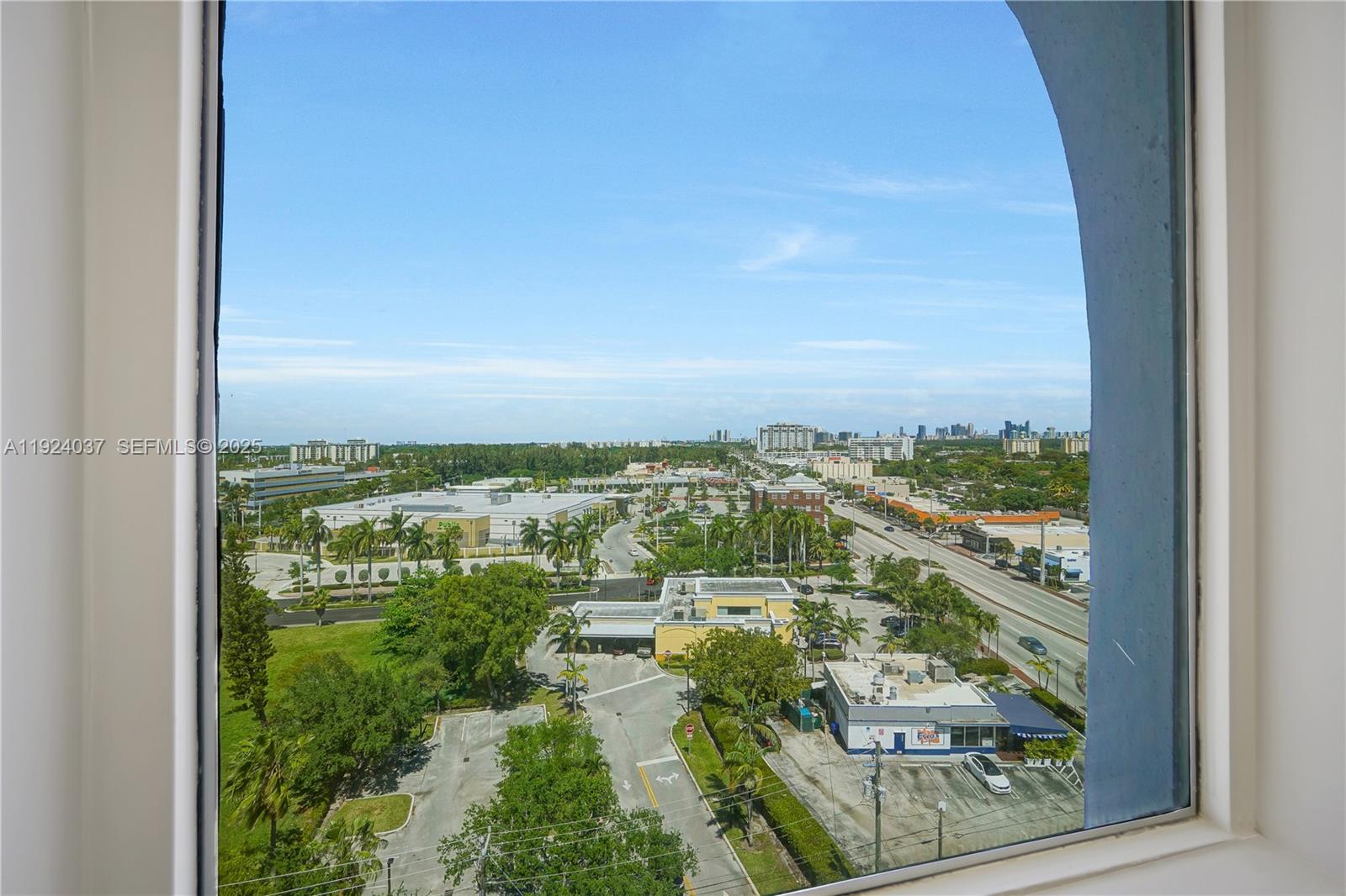12550 Biscayne Blvd 902 Property Photo 11