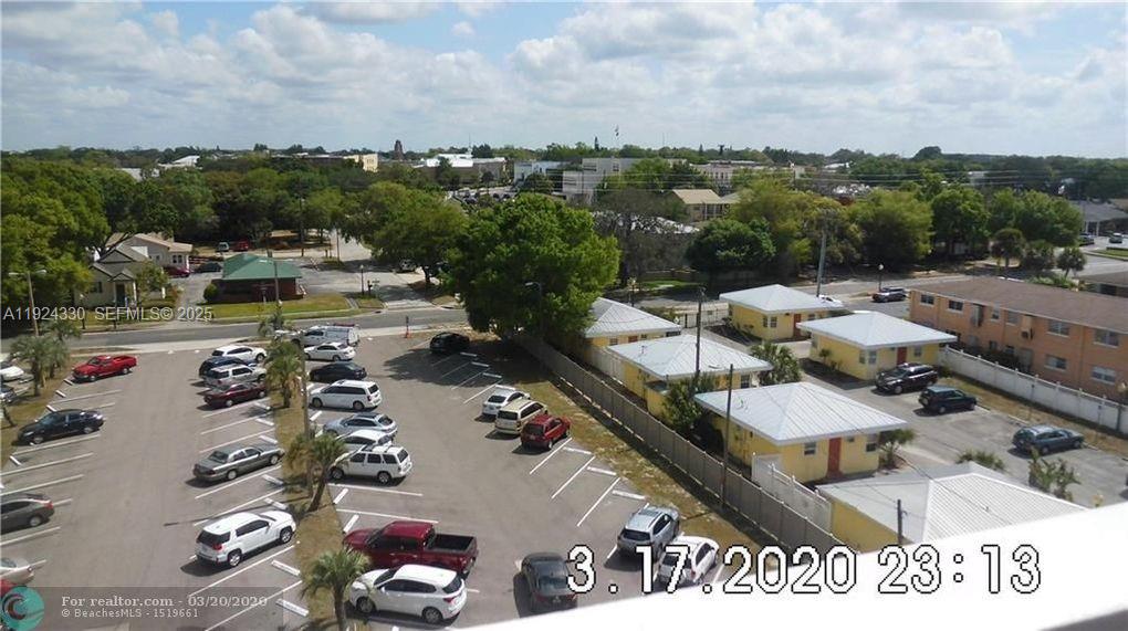 2121 Lakeview Drive Property Photo 4