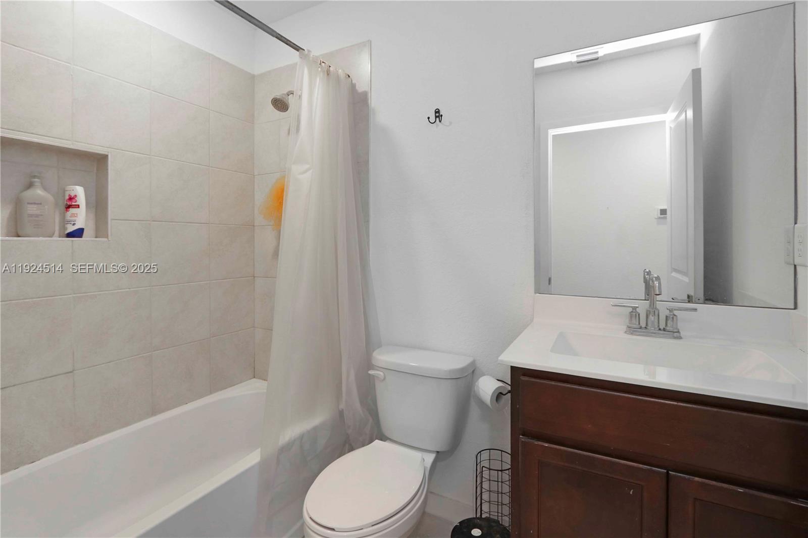 1052 Se 23rd Ave Property Photo 16