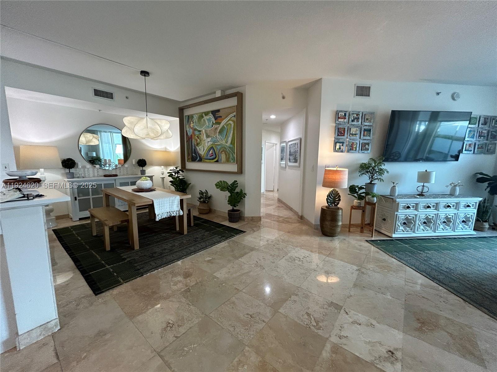 9055 Sw 73 Ct 809 Property Photo 10