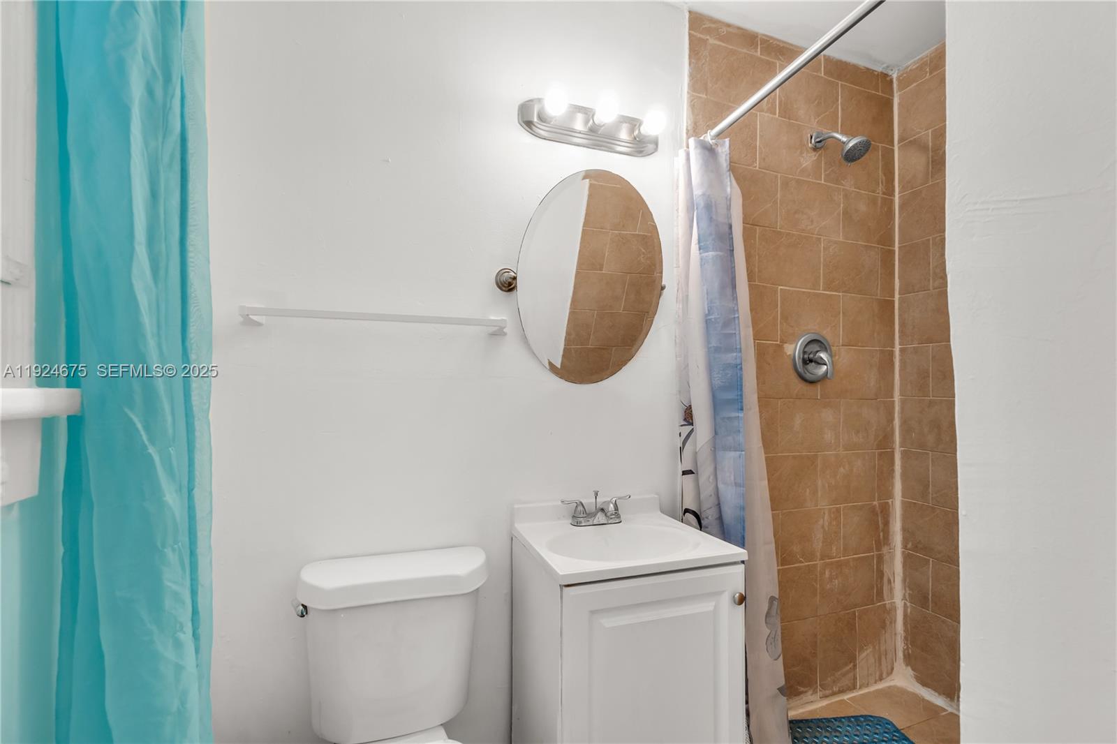 7525 Ne Miami Ct Property Photo 15