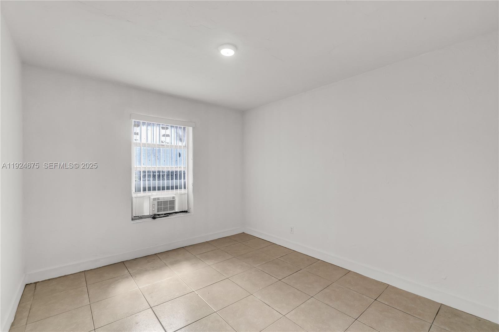 7525 Ne Miami Ct Property Photo 19