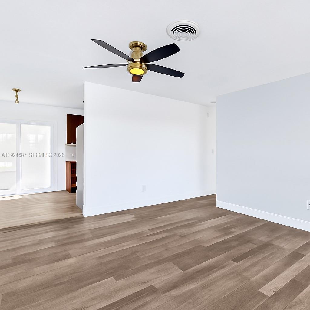 1520 Ne 14th Ter . Property Photo 4