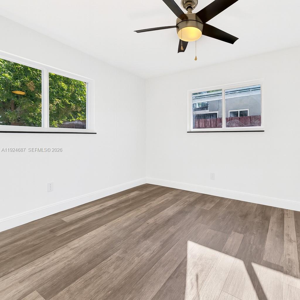 1520 Ne 14th Ter . Property Photo 6