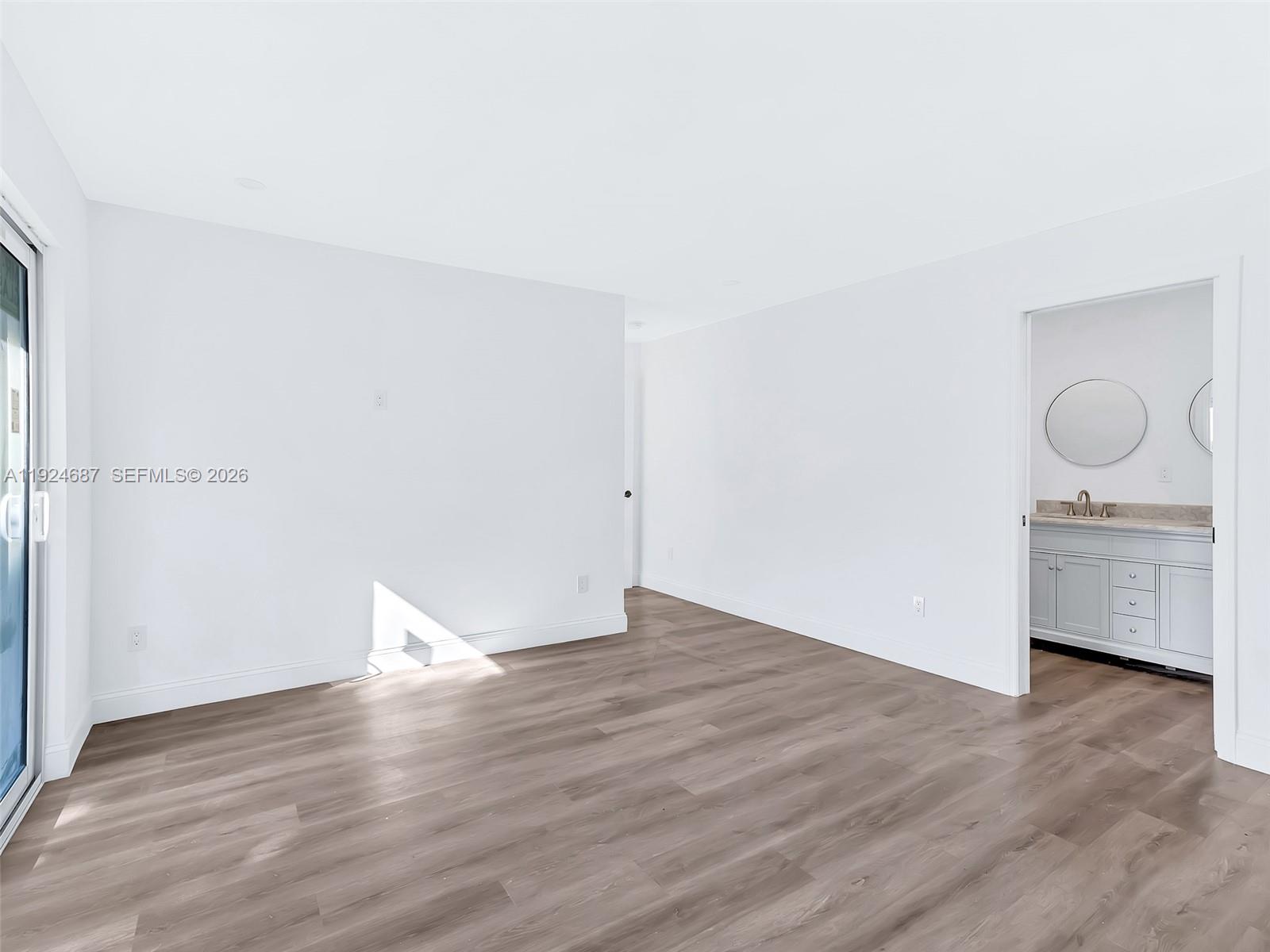 1520 Ne 14th Ter . Property Photo 8