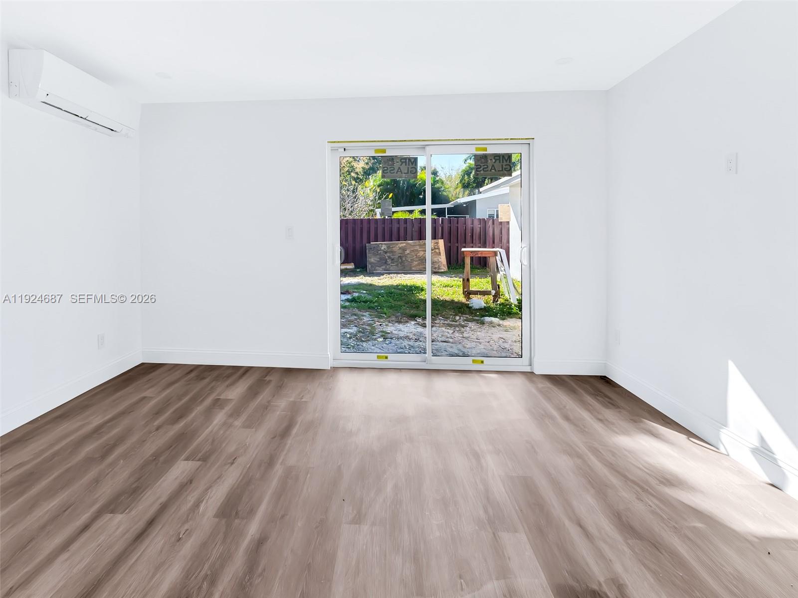 1520 Ne 14th Ter . Property Photo 10