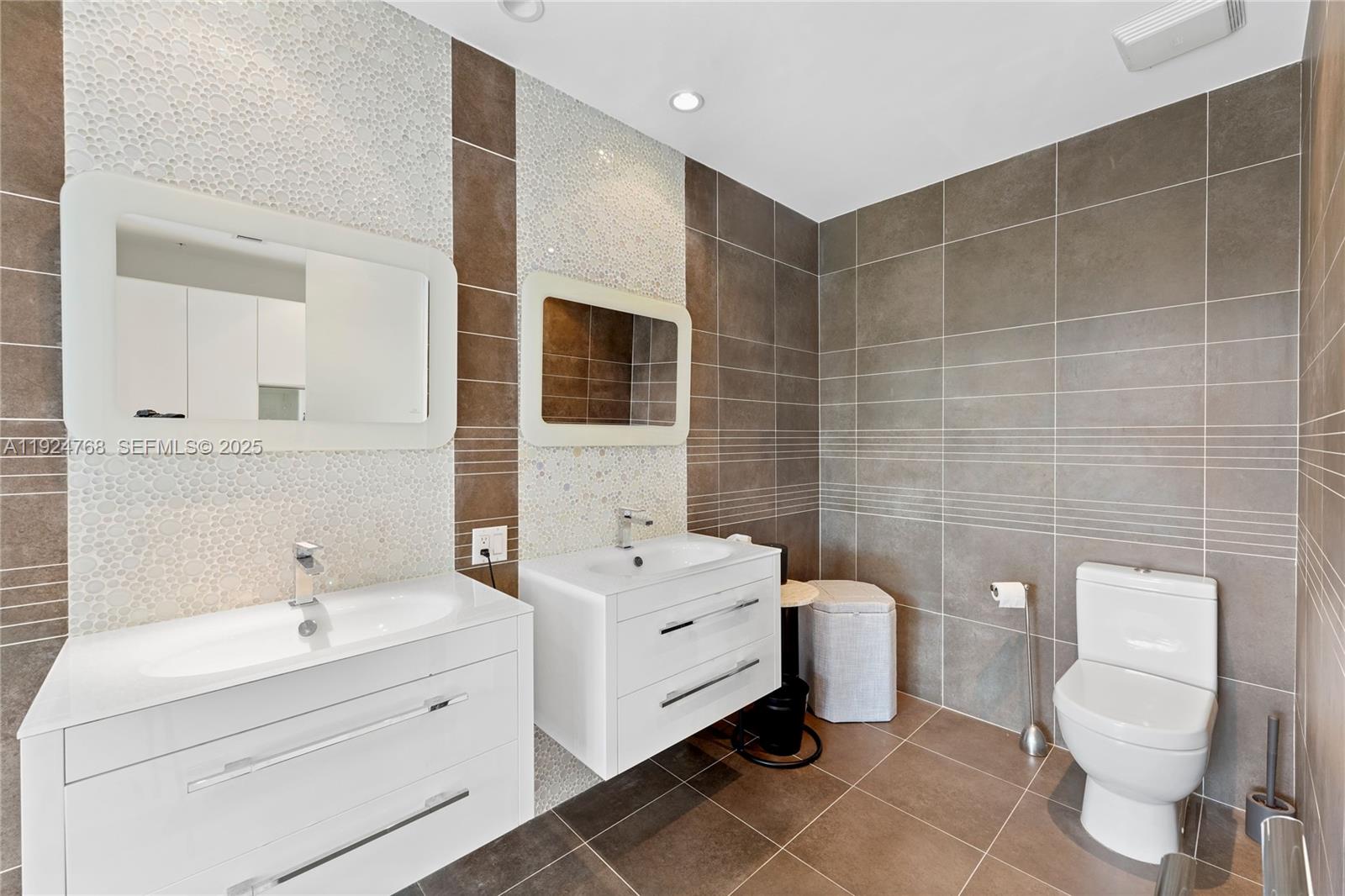 2100 Park Ave 201 Property Photo 11