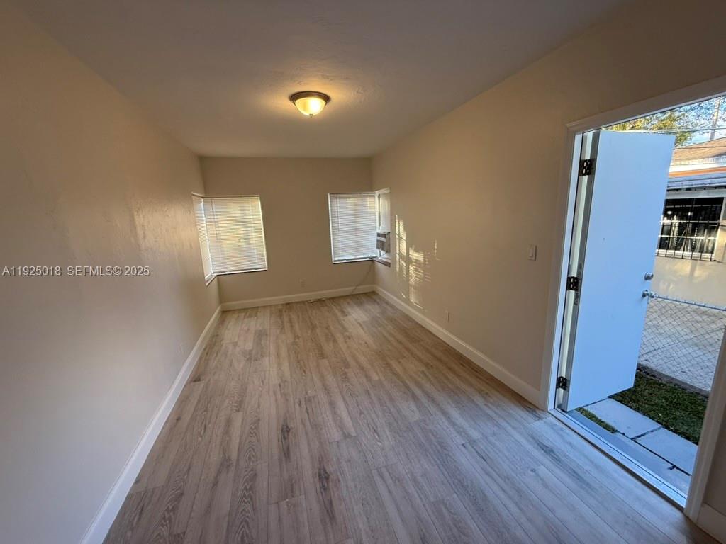 2459 Nw 28th St Property Photo 16