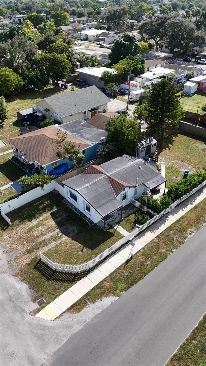 2444 Roosevelt St Property Photo 12