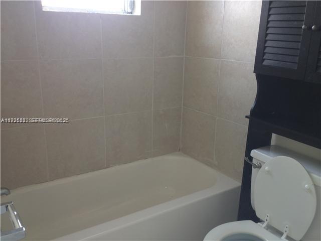 241 Se 9th Ave 106 Property Photo 9