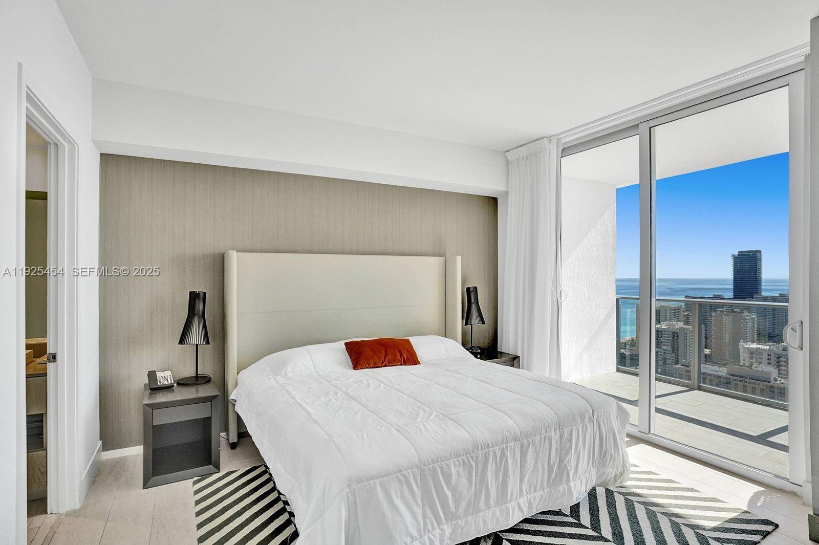 4010 S Ocean Dr R1108 Property Photo 4