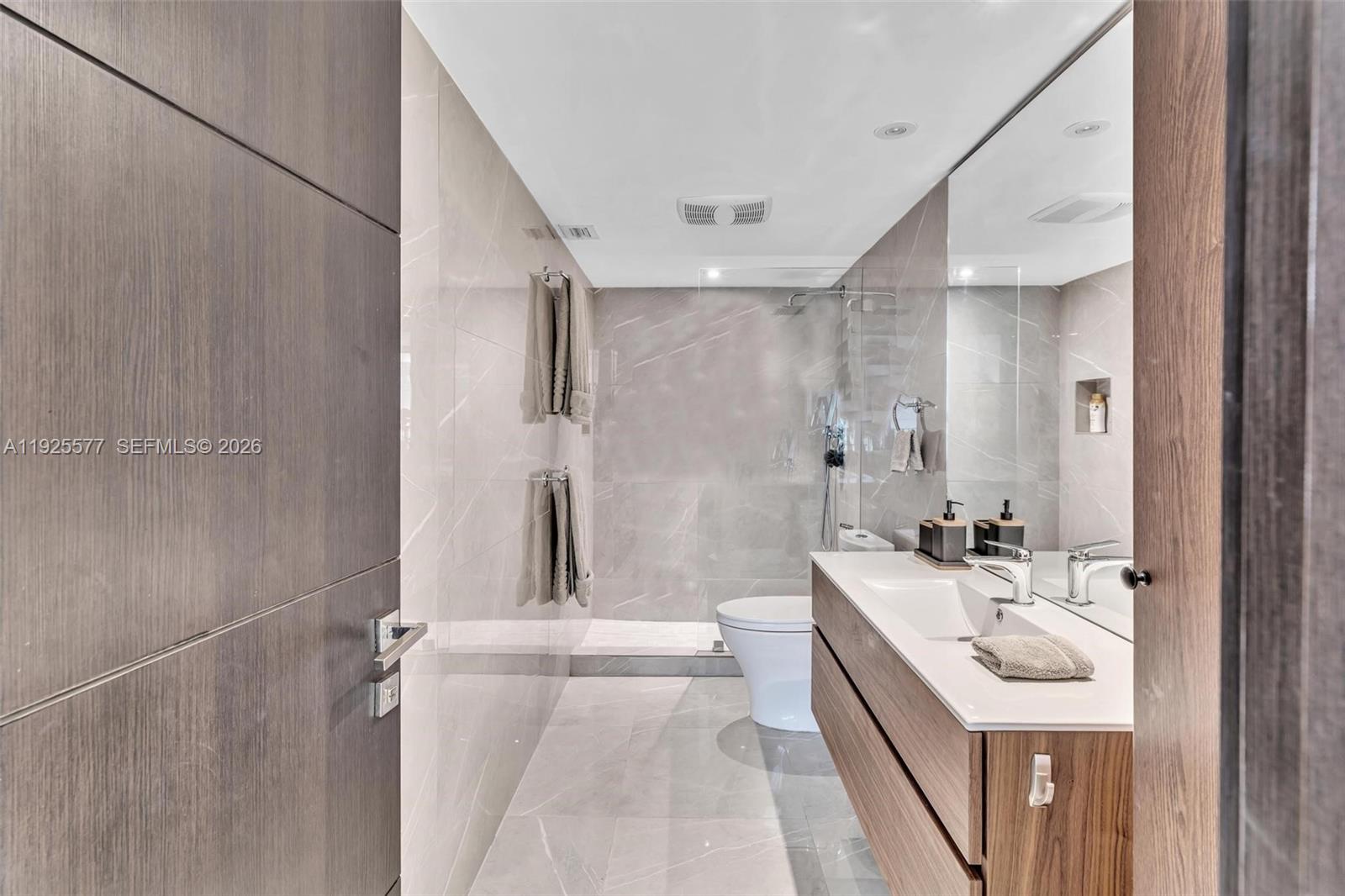1865 Brickell Ave A703 Property Photo 14