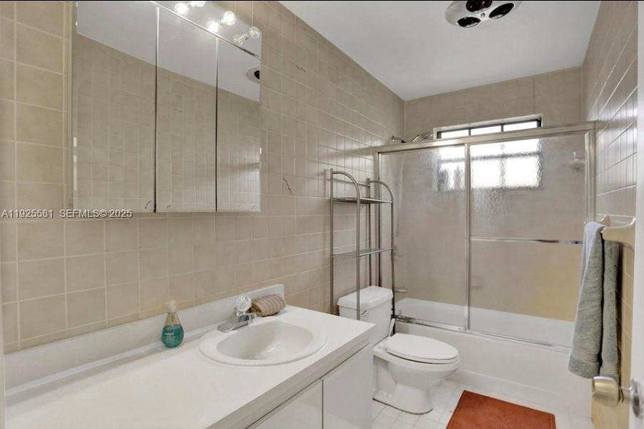 5500 Buchanan St Property Photo 11