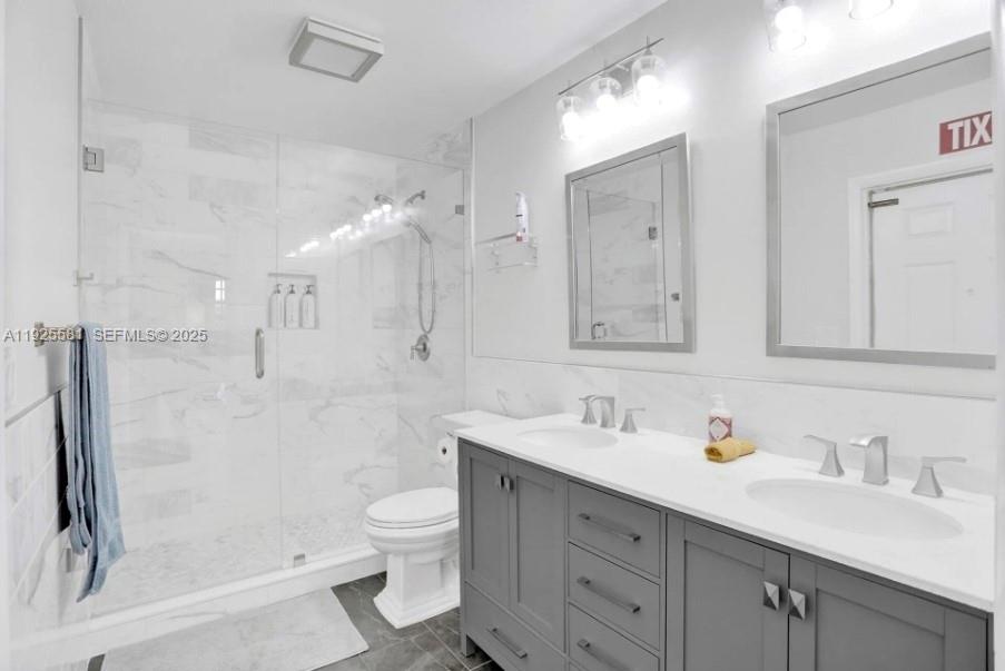5500 Buchanan St Property Photo 13