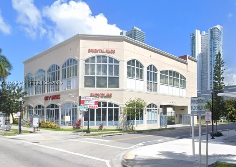 2801 BISCAYNE BLVD Property Photo 1