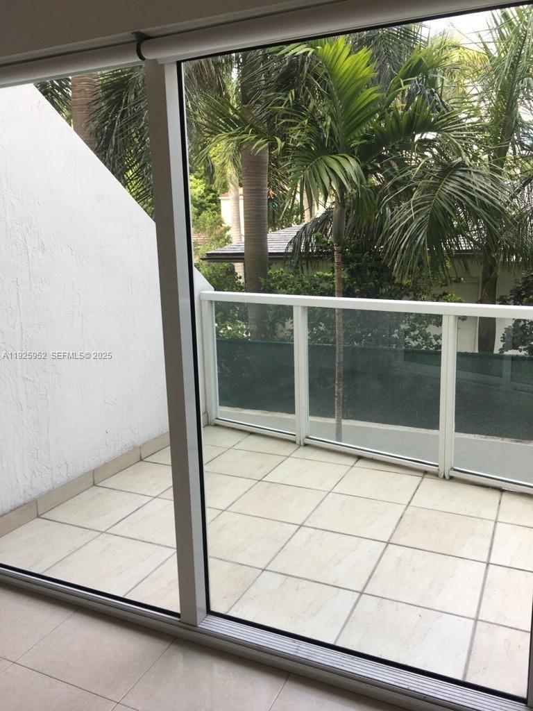 1650 Brickell Ave 111 Property Photo 2