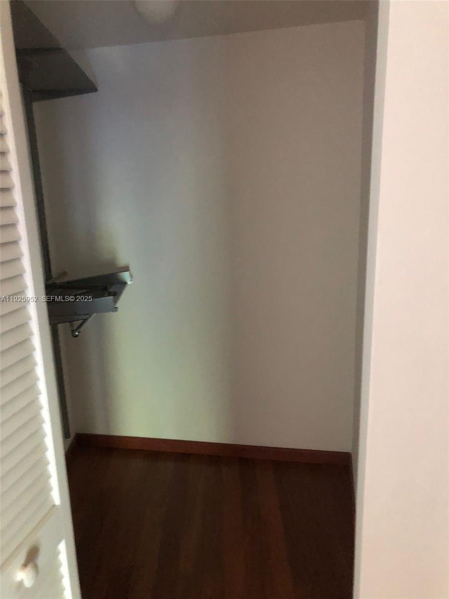 1650 Brickell Ave 111 Property Photo 4