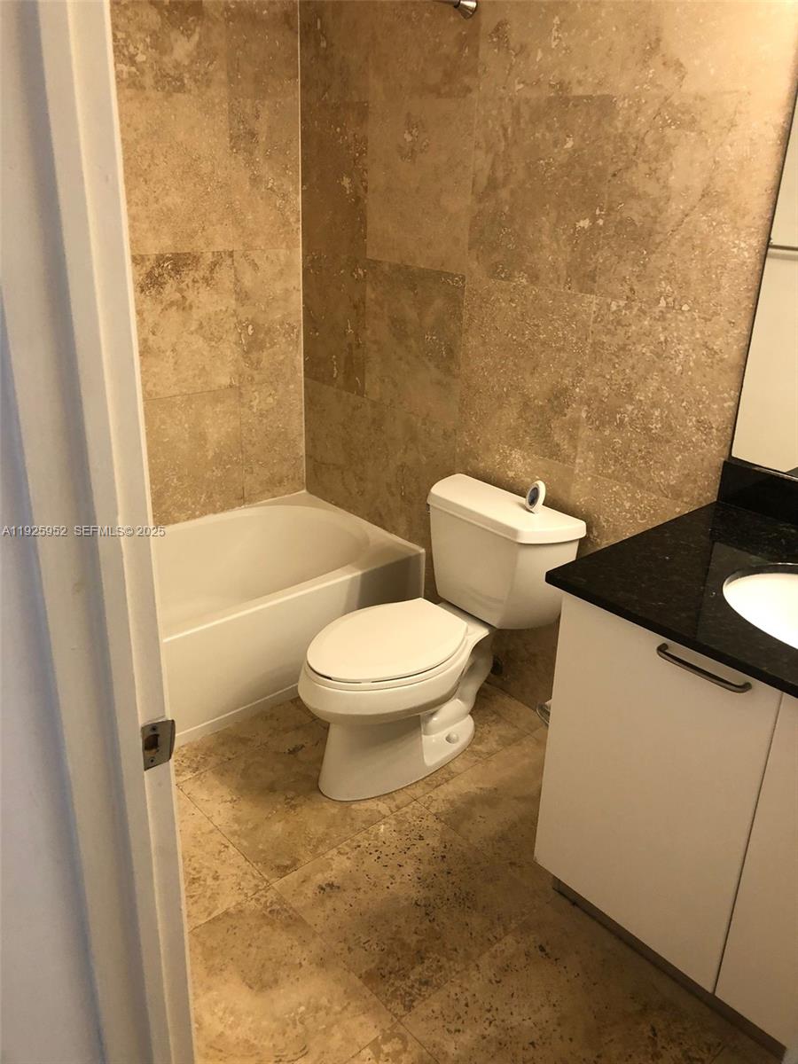 1650 Brickell Ave 111 Property Photo 16