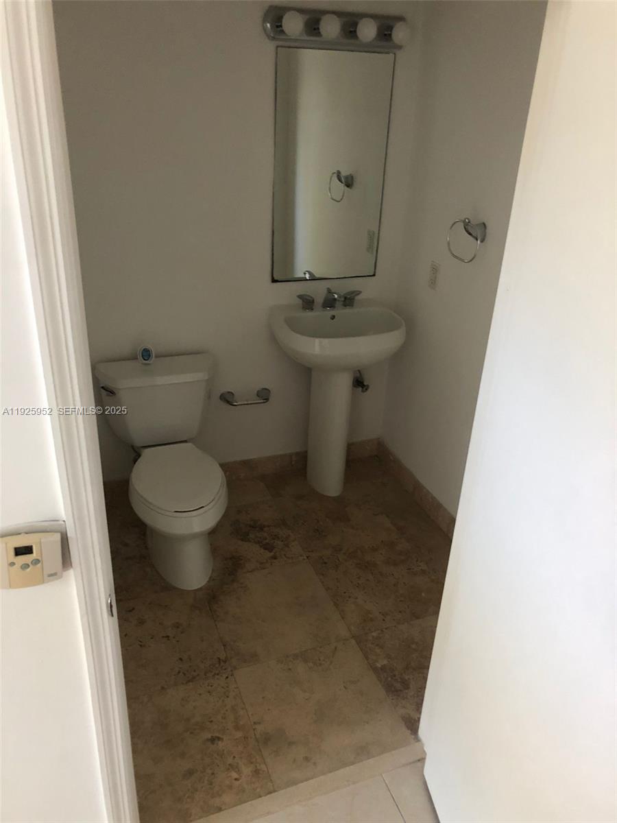 1650 Brickell Ave 111 Property Photo 22