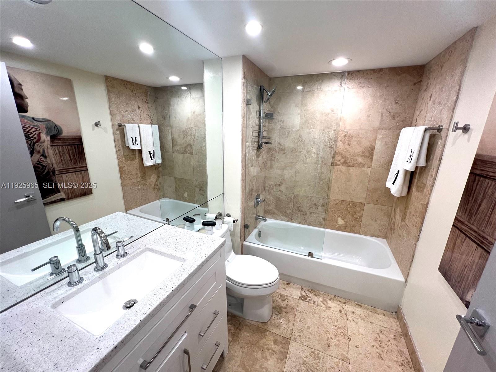 650 West Ave 2804 Property Photo 27
