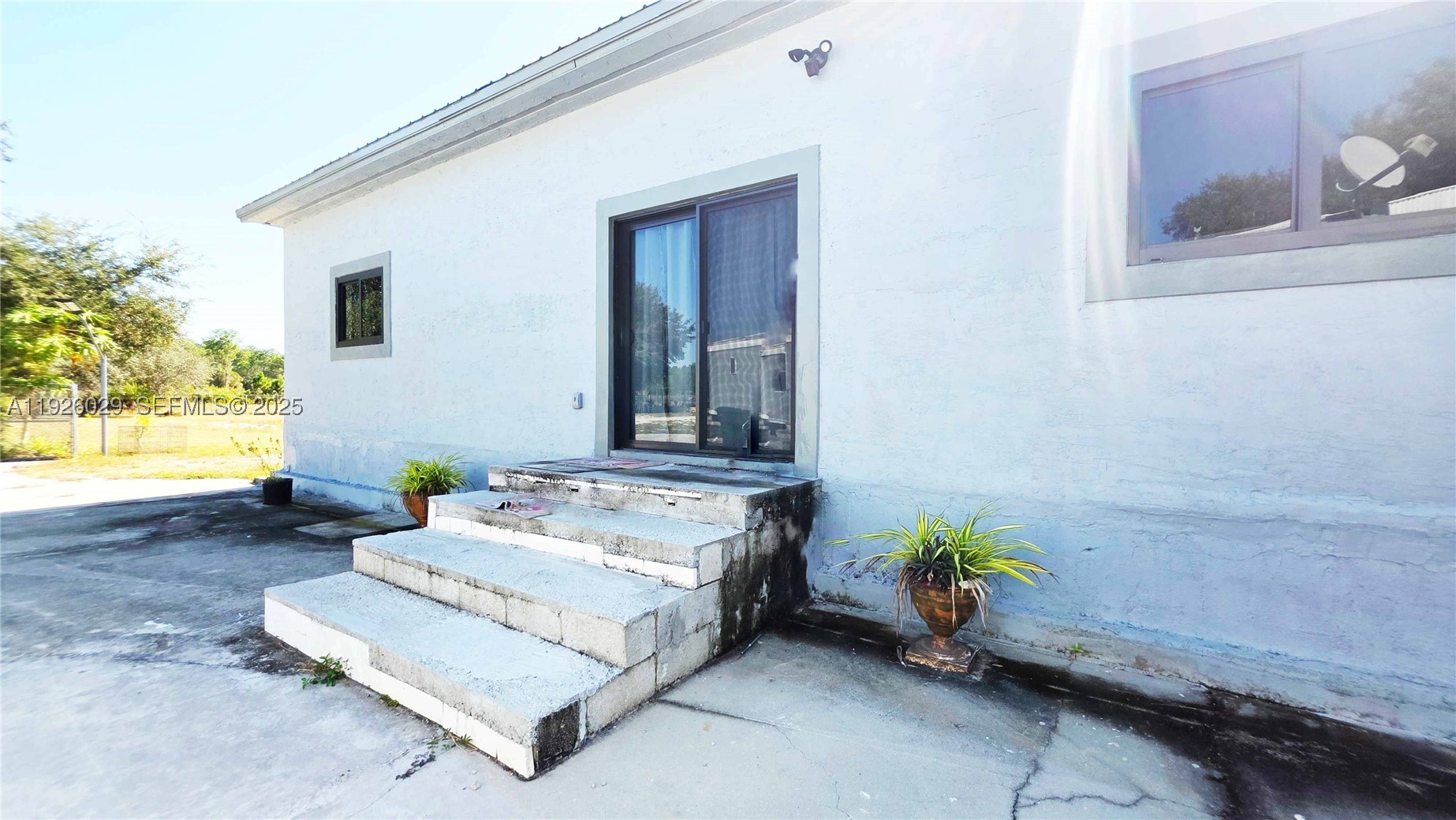 527 Perimeter Rd Property Photo 23