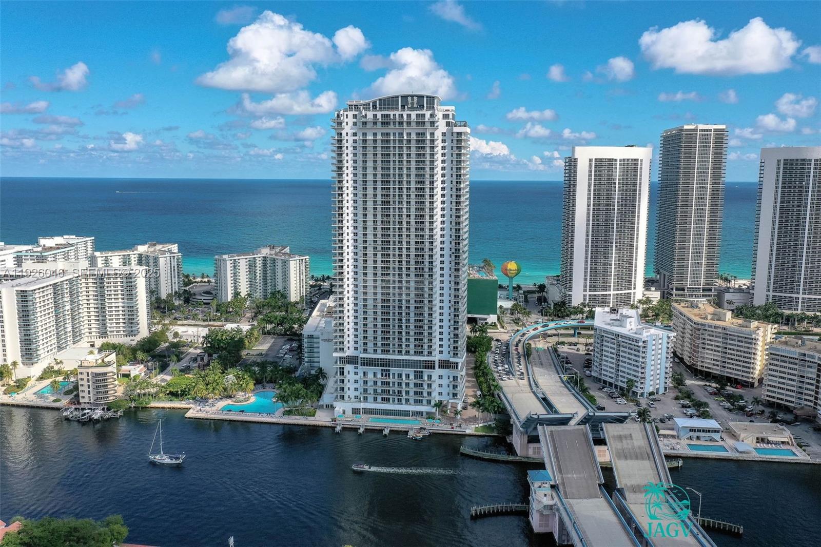 4010 S Ocean Dr R3005 Property Photo 42