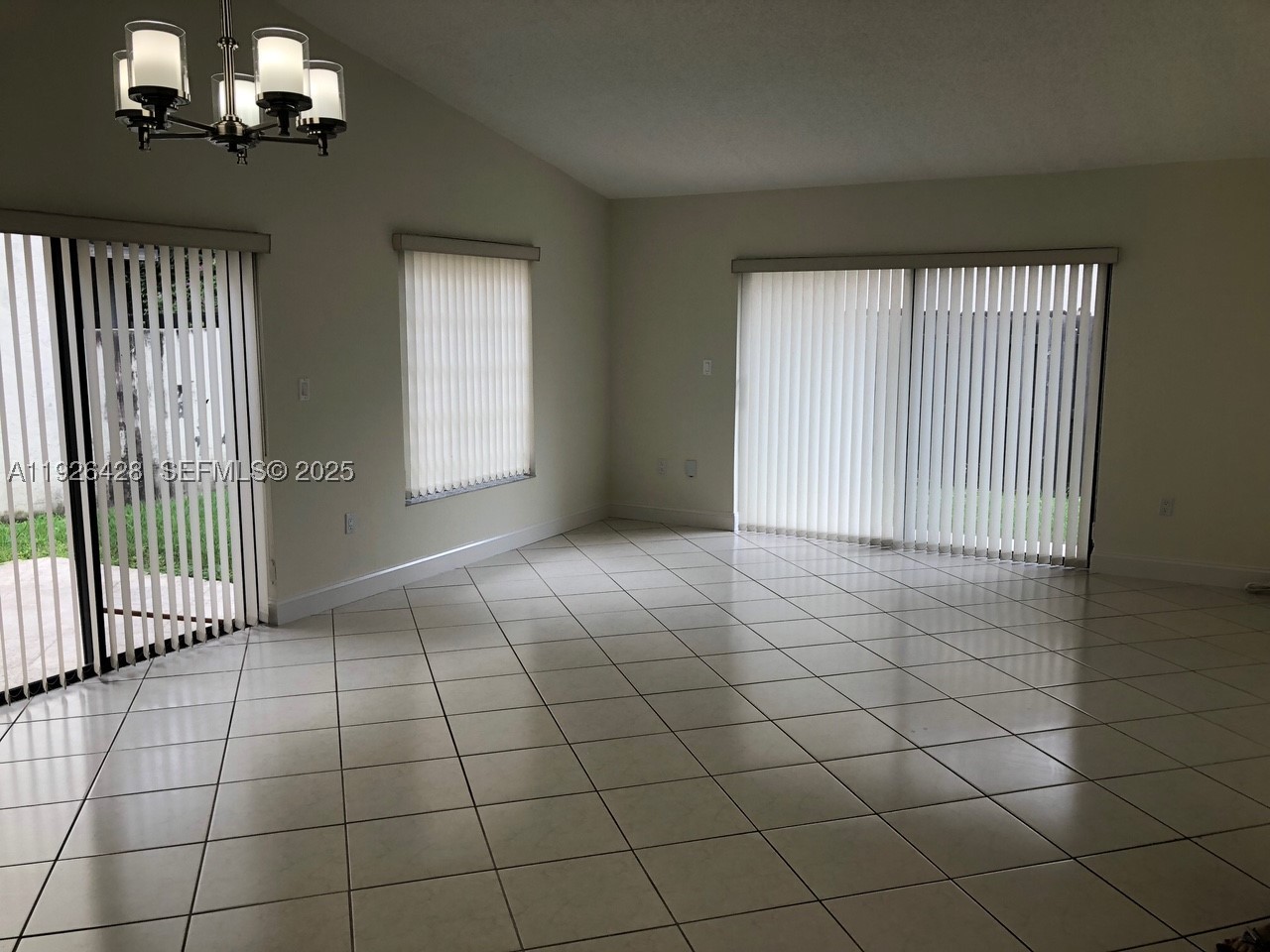 9044 Sw 112 Ct Property Photo 2