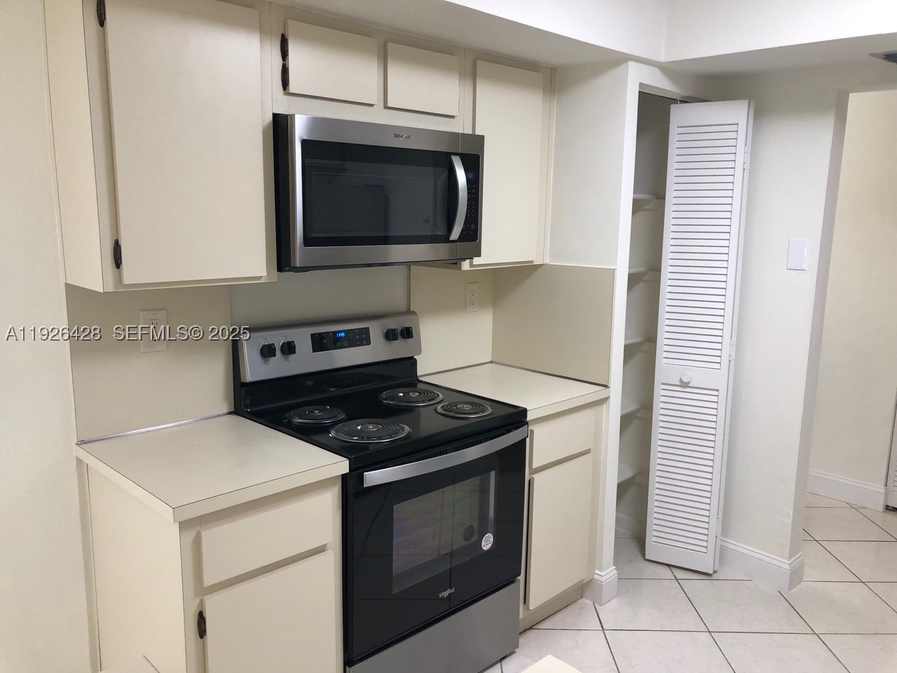 9044 Sw 112 Ct Property Photo 4