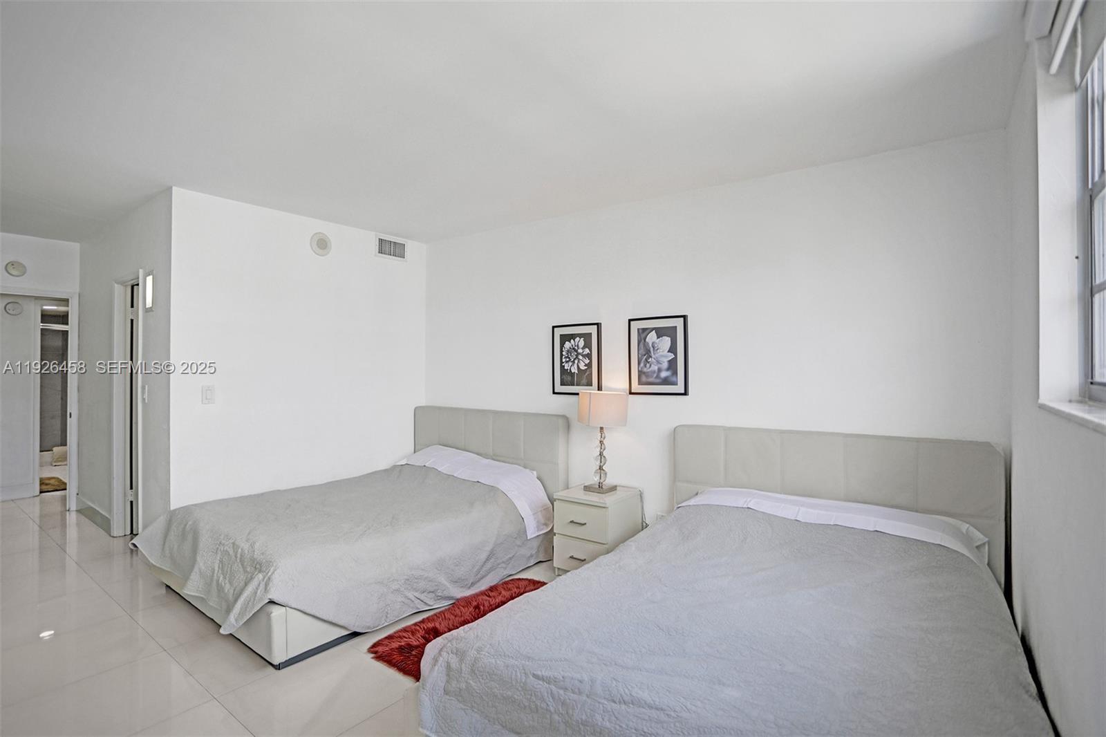 19370 Collins Ave 1504 Property Photo 19